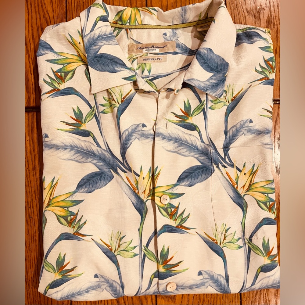 Tommy Bahama silk short sleeve button down shirt, XL, bird of paradise print